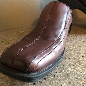 Men’s Steve Madden brown leather loafers